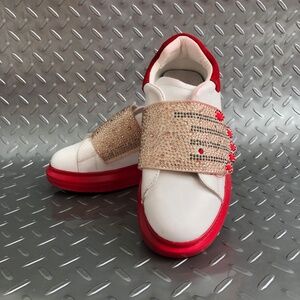 Girls Rhinestone hand detail Sneaker by Aikatu -Youth Sz 2 white/red